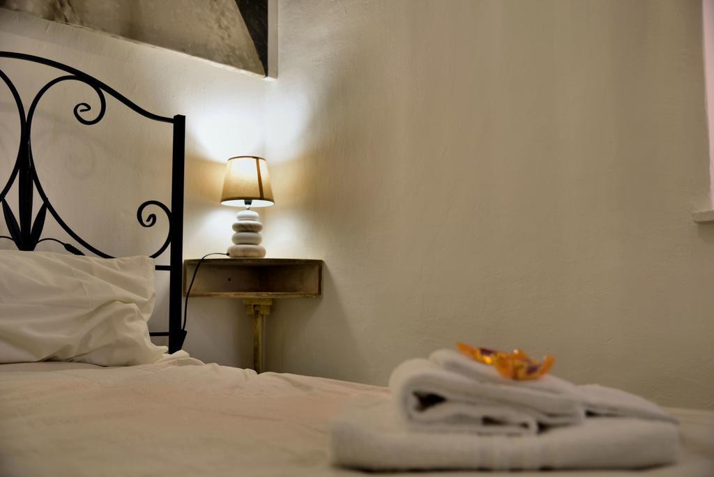 パレルモ Real Teatro Umberto I Bed & Breakfast エクステリア 写真