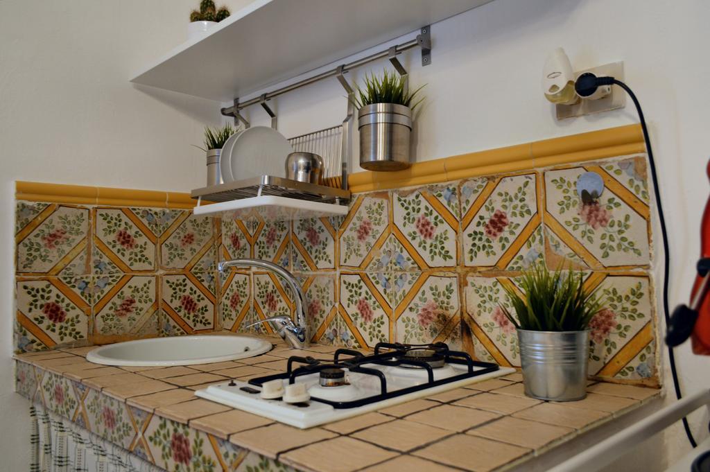 パレルモ Real Teatro Umberto I Bed & Breakfast エクステリア 写真