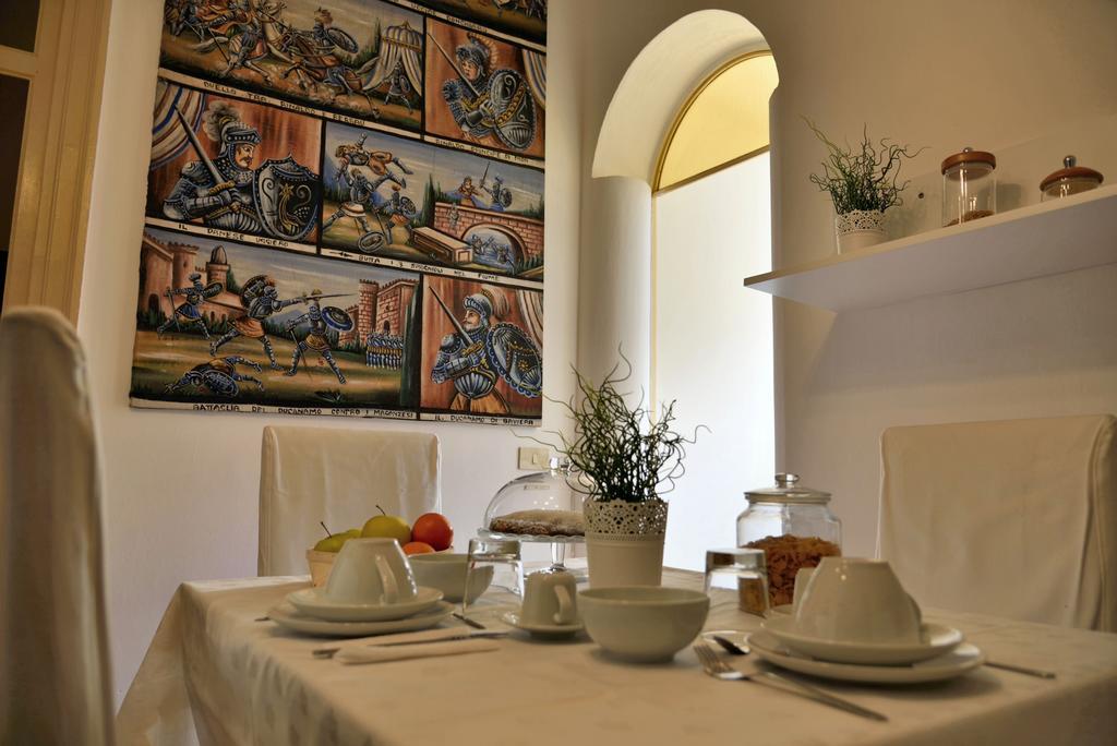 パレルモ Real Teatro Umberto I Bed & Breakfast エクステリア 写真