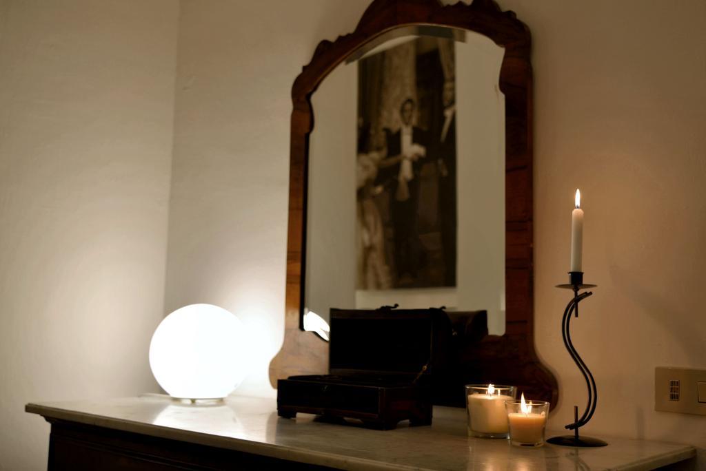 パレルモ Real Teatro Umberto I Bed & Breakfast エクステリア 写真